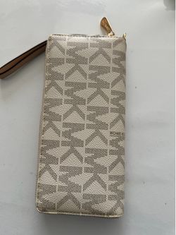 Micheal Kors Wallet