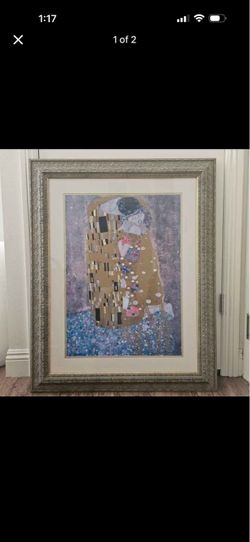 Large Gustav Klimt “The Kiss” Framed Print – 32 x 40