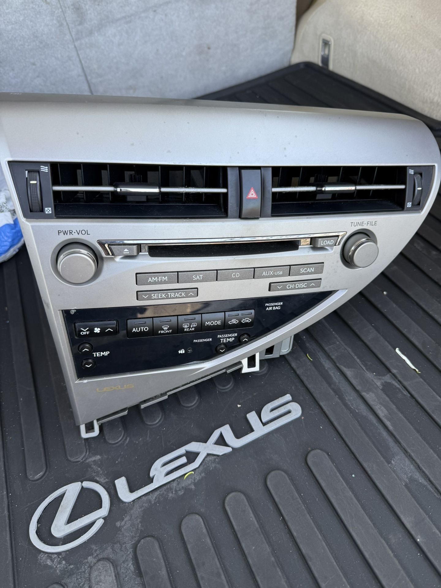 Radio Dash Climate Control Lexus RX 350 And RX450
