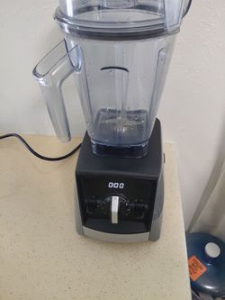 Vitamix Ascent Blender