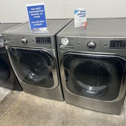 LG Washer And Gas Dryer Set