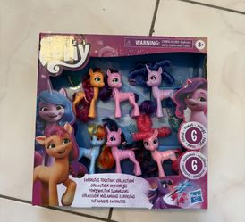 My Little Pony Collectible Dolls with 6 Ponies