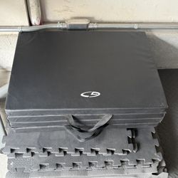 puzzle and c9 exercise mat