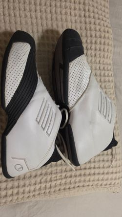 T mac size 9 from 2002