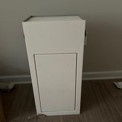 Metal cabinet