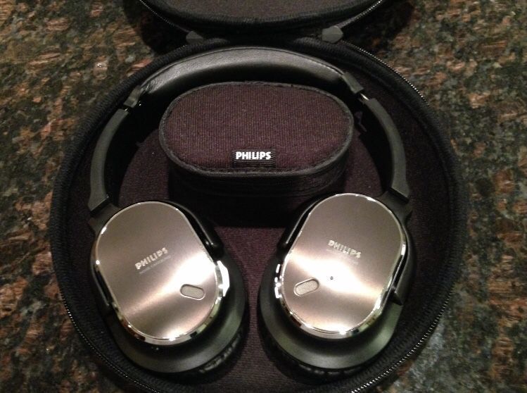 Philips SHN9500 Noise Canceling Headphones
