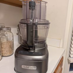 Cuisinart FP-2 Food Processor 