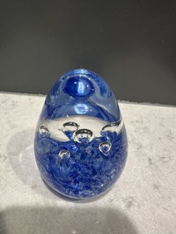 Vintage Robert Eickholt Art Glass Egg Paperweight 
