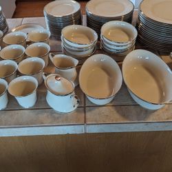 Lenox Moonspun China 98 Piece Set
