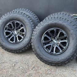Ford F150 Raptor Wheels And Tires Bfgoodrich Ko2 35” $1750 Firm 