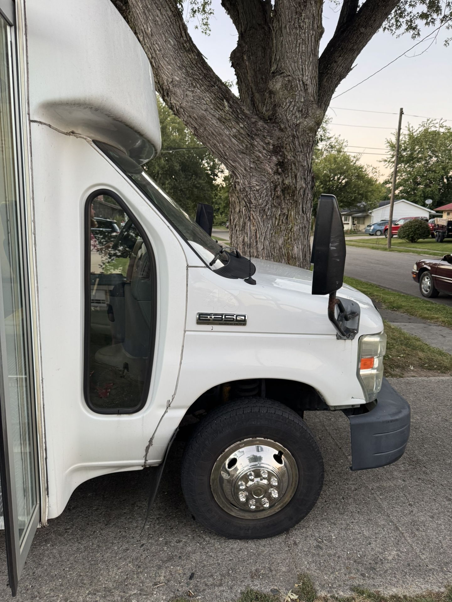 2010 Ford E-350