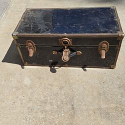 Old Trunk
