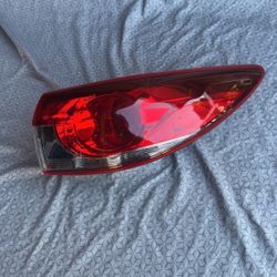 Mazda 6 Right Tail Light 2014-2017 OEM