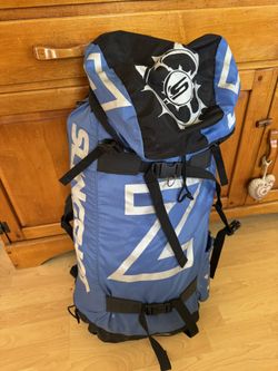 11m 2011 Slingshot Kite and bar