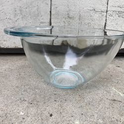 Pyrex Glass Bowl 