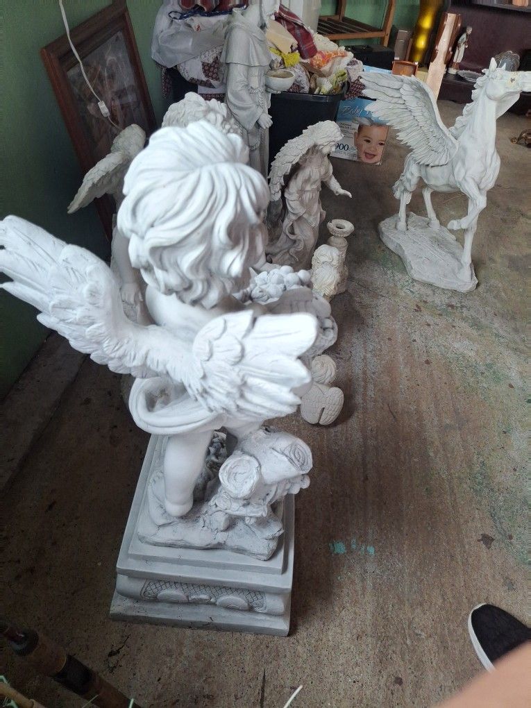 Small Angel Statuary