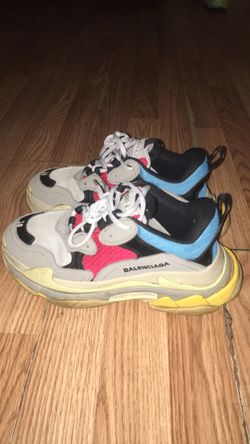 Balenclaga  size 7