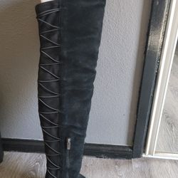 Vince Camuto Black High Boots 7.5M