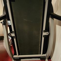 ProForm Treadmill Spacesaver 530x