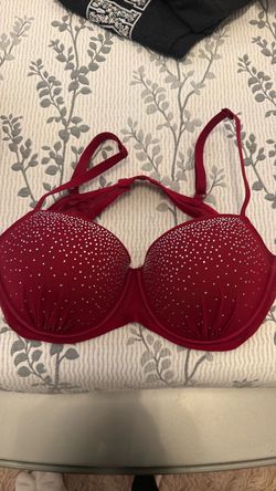 3 Victoria secret bras! Like new