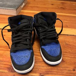 Boys Jordan 1 One Black And Blue 