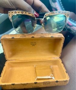 BUNDLE DEAL: Jordan 4 Black Cat + MCM Designer Case