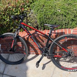 Giant Talon Mountain Bike