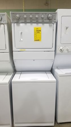 Whirlpool electric laundry center 27x73