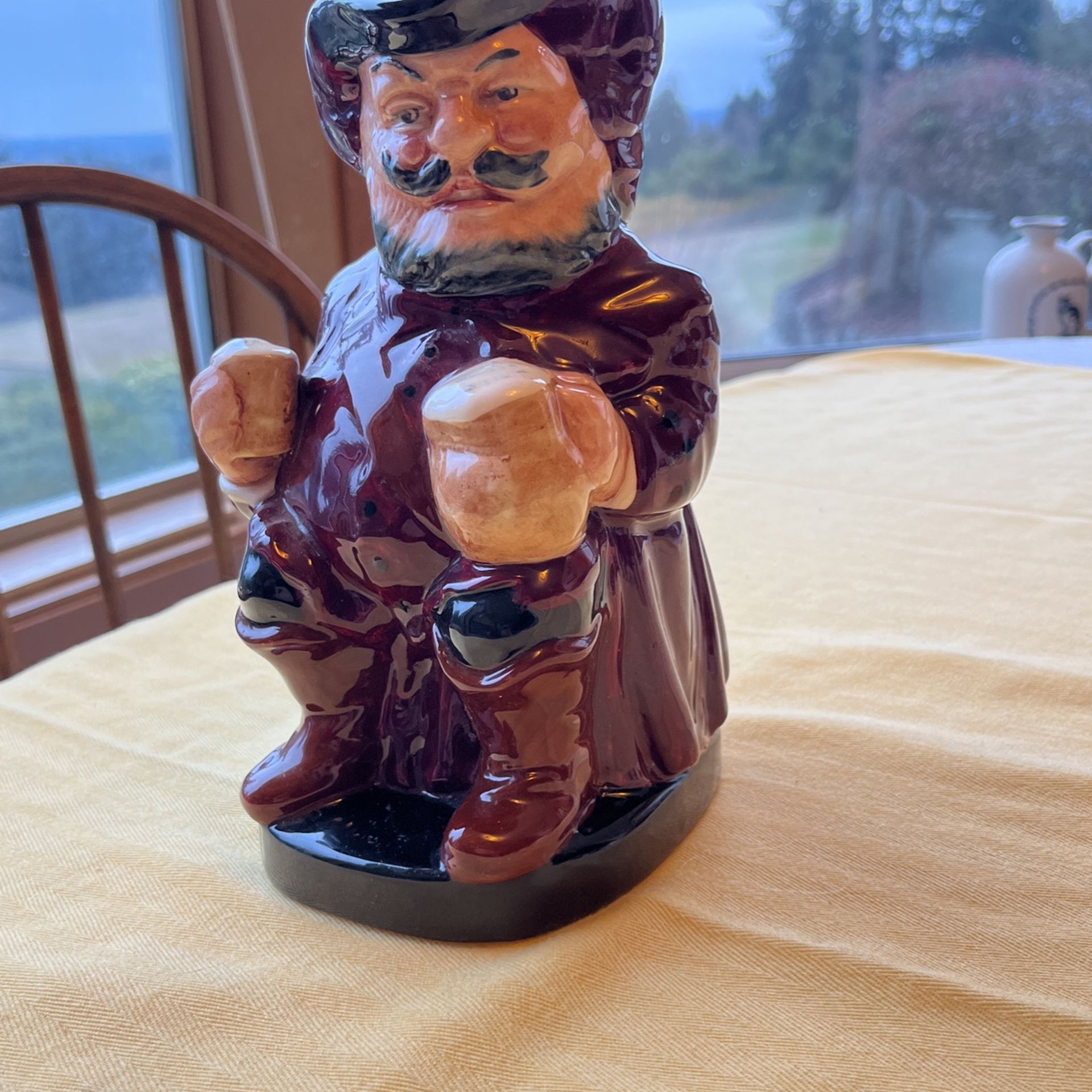 Royal Doulton jug - large seated Falstaff
