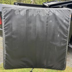 5’ Toyota Tacoma Tonneau Cover Tri-Fold