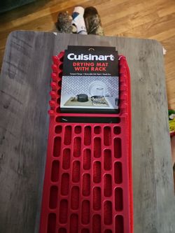 10) Drying Mat With Rack