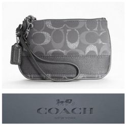 COACH 48212 Signature Stripe Small wristlet in metallic/grey