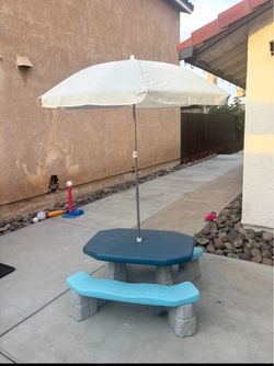 Kids table