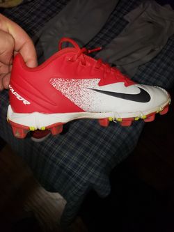 Nike baseball shoes size 3