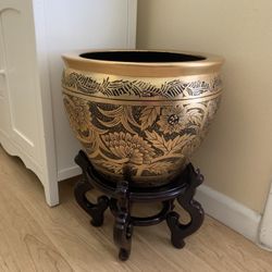 Decorative vase