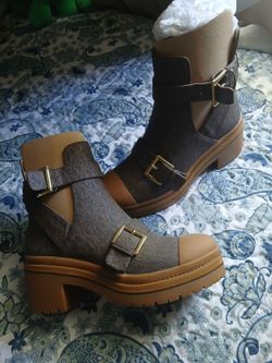 Michael Kors Corey Cutout Ankle Boot size 7.5M