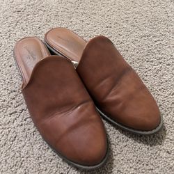 Women’s Mule Shoes Size 8
