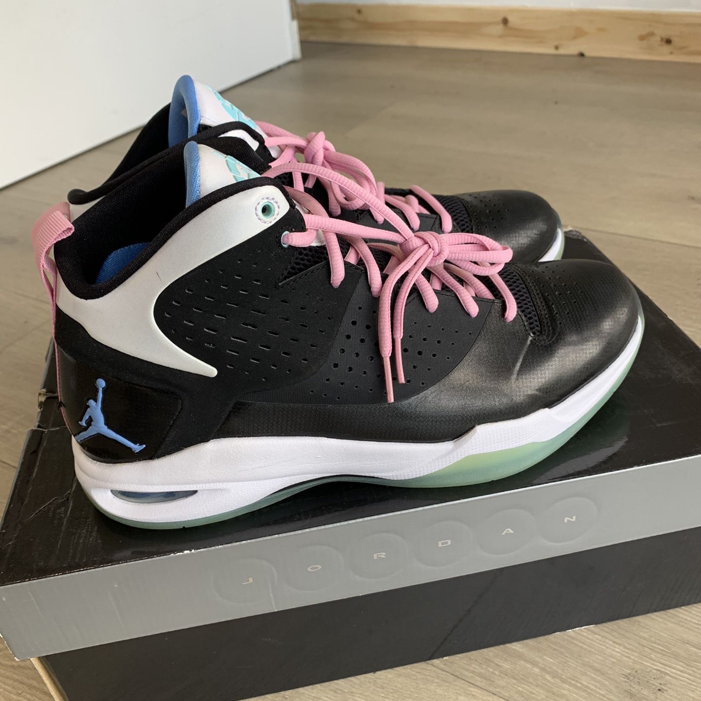 DS Brand New Nike Air Jordan Fly Wade men’s sneakers size 10.5