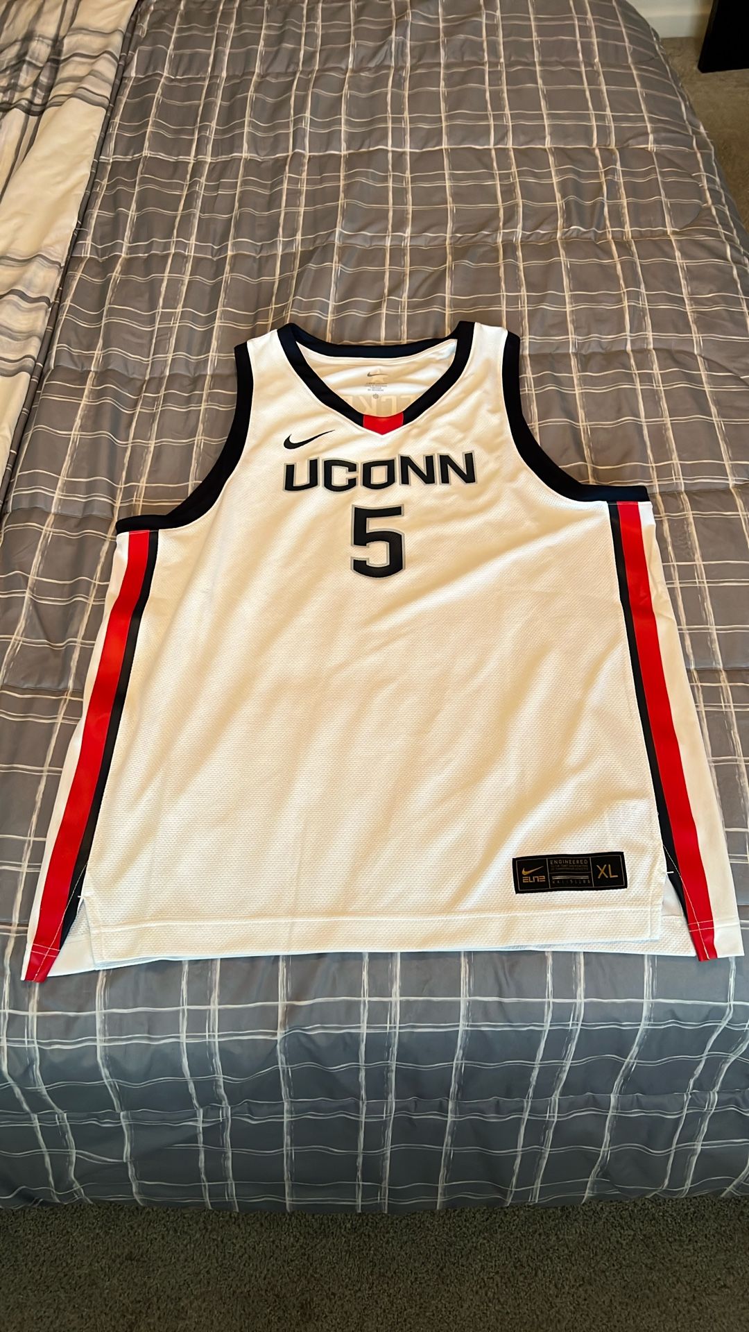 UConn Jersey