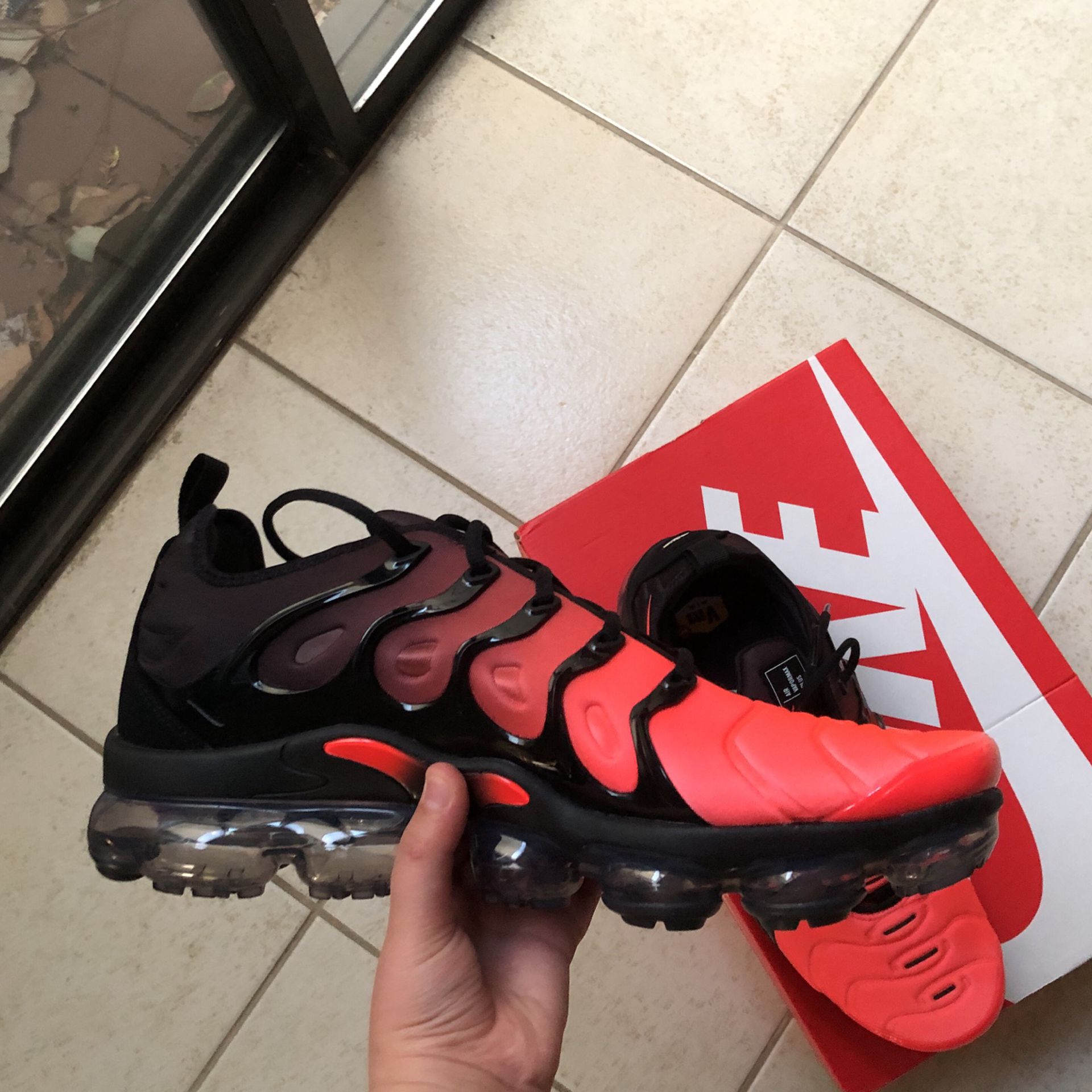 Brand New Nike Air Vapormax Plus Black And Bright Crimson Color Way Size 12 for Sale in Danville, CA - OfferUp