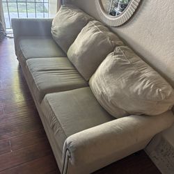 FREE COUCH 