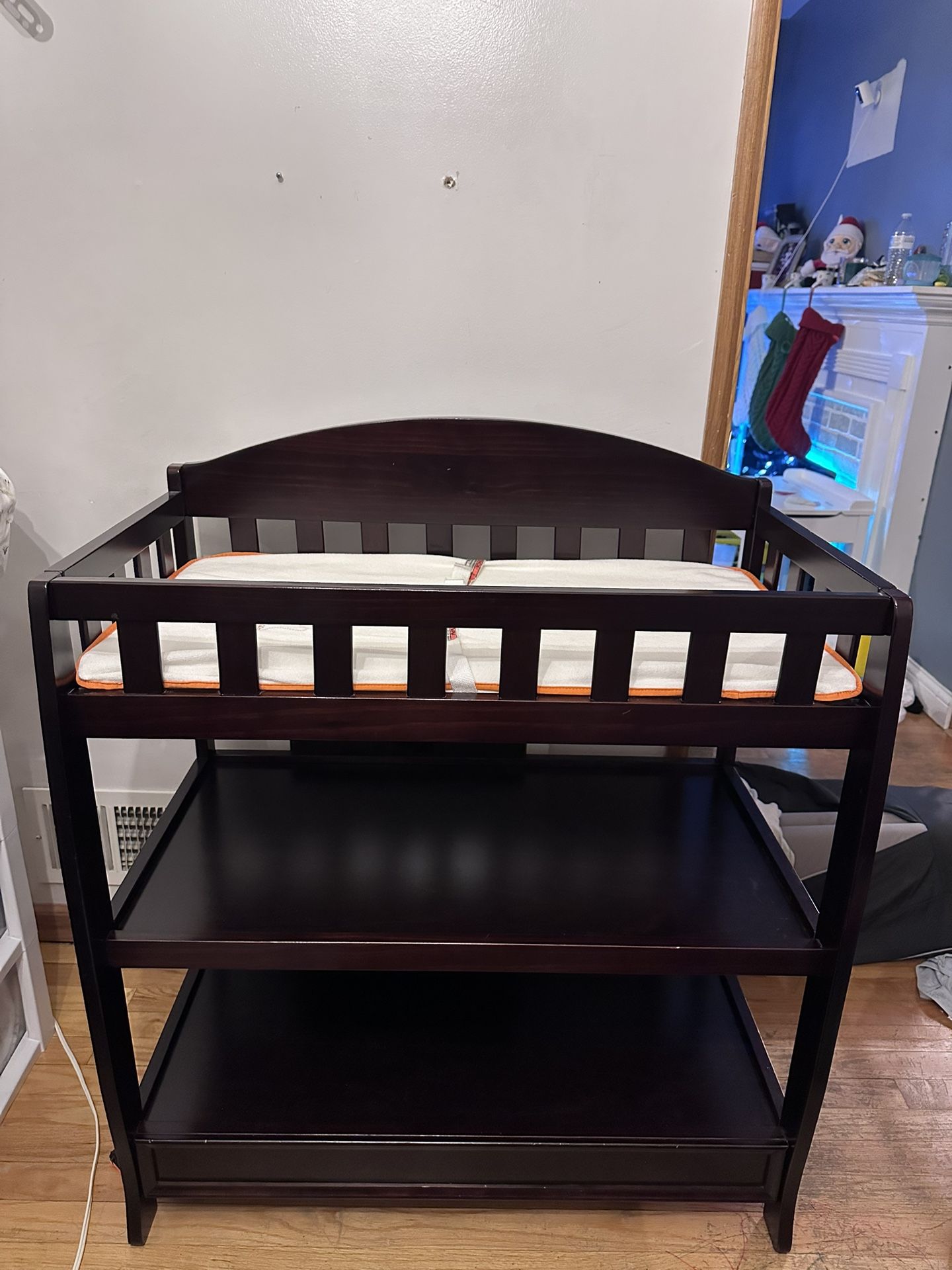 Delta Changing Table