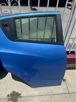 chevrolet spark 14-15 rear passenger side door