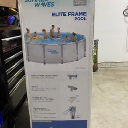 New in box, Summer waves Elite 14'x42’’ pool metal frame round