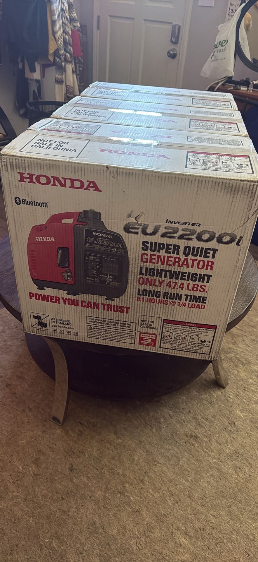 Honda EU 2200 -Watt Single Fuel (Gasoline) Inverter Generator ( new )