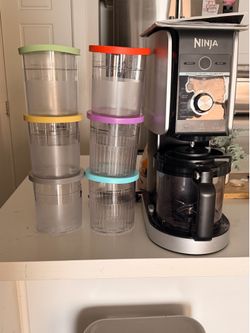 Ninja Creami Deluxe w/6 canisters