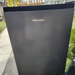 Mini Fridge Refrigerator Dorm Size