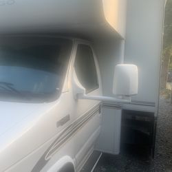 WINNEBAGO CLASS C 27’ 2003