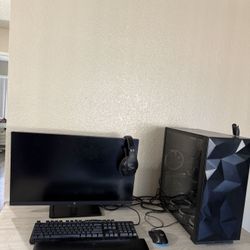 Pc Gamer, Monitor, Chair, Table, Mouse, Keyboard, Headphones
