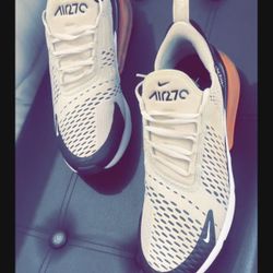 Nike AIRMAX270 Size 9.5